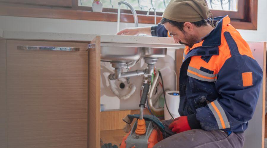Professional expert plumbing services in Forbes Road, PA